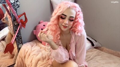 INDIGO WHITE - APHRODITE COMMANDS YOU TO CUM WITH HER封面