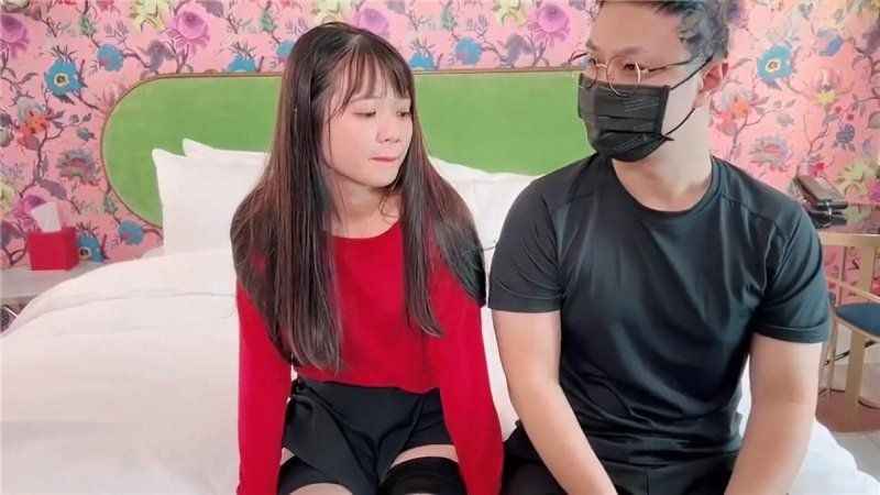 ed-47 敏感女OO首次嘗試多人啪啪封面